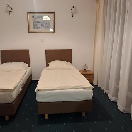 Hotel Olimpia Osrodek Przygotowan Sportowych Rybnik  Zewnętrze zdjęcie